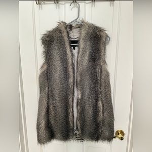 Banana Republic Women’s Fur Vest XS